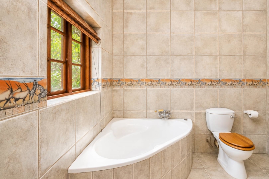 5 Bedroom Property for Sale in Schoemansville North West